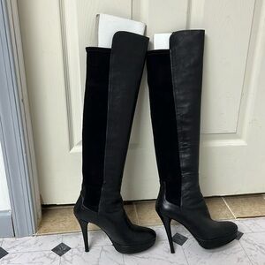 Stuart Whitman black  leather boots, size 6,5. Made in Spain. Good condition.